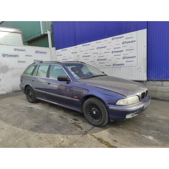 BMW SERIE 5 TOURING (E39) '1997 2.5 TURBODIESEL CAT AZUL MARINO