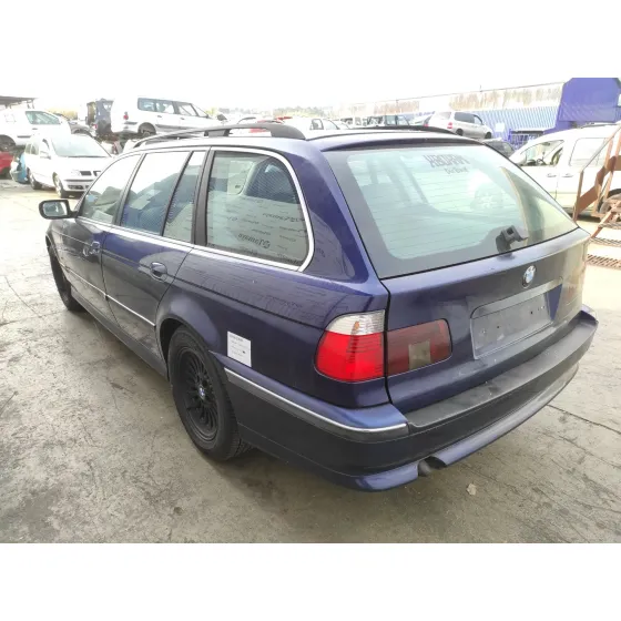 BMW SERIE 5 TOURING (E39) '1997 2.5 TURBODIESEL CAT AZUL MARINO