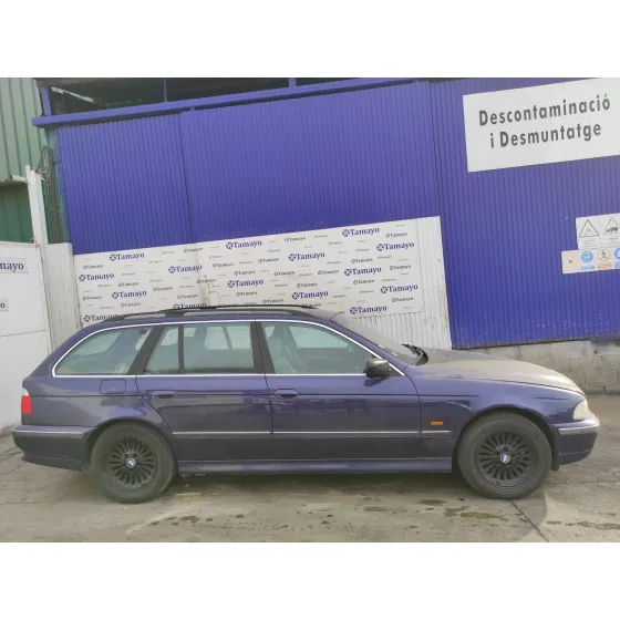 BMW SERIE 5 TOURING (E39) '1997 2.5 TURBODIESEL CAT AZUL MARINO