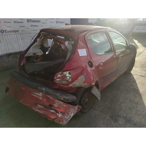 PEUGEOT 206 BERLINA '2001 1.1 ROJO