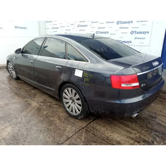 AUDI A6 BERLINA (4F2) '2001 4.2 V8 40V GRIS OSCURO
