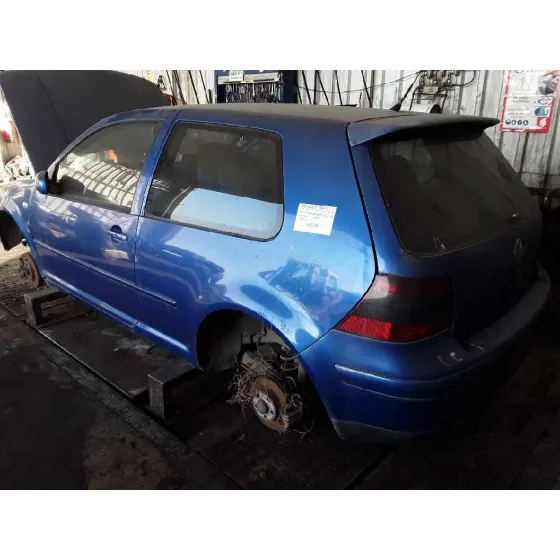 VOLKSWAGEN GOLF IV BERLINA (1J1) '2000 1.9 TDI AZUL