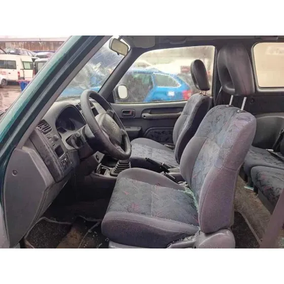 TOYOTA RAV 4 FUNCRUISER (A1) '1997 * VERDE