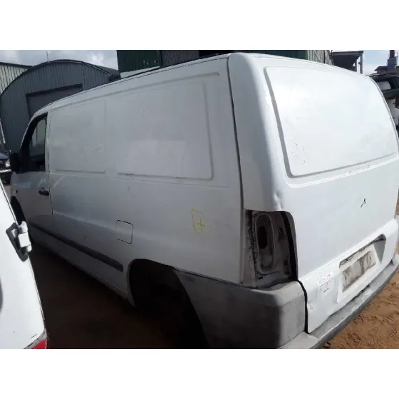 MERCEDES VITO (W638) CAJA CERRADA '2000 2.3 DIESEL BLANCO