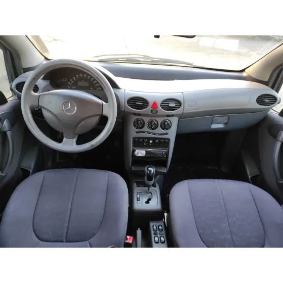 MERCEDES CLASE A (W168) '2000 1.4 CAT PLATA