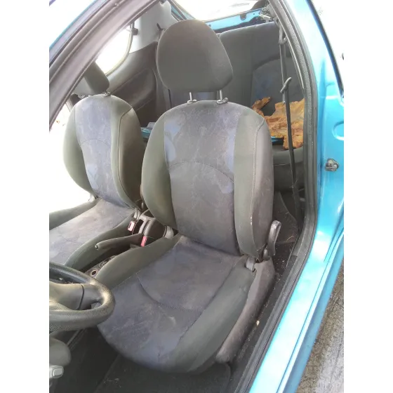 PEUGEOT 206 BERLINA '2000 1.6 AZUL