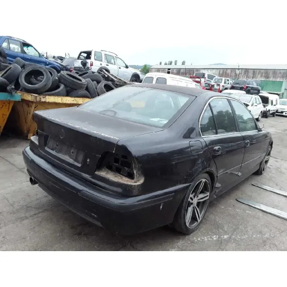 BMW SERIE 5 TOURING (E39) '1999 2.5 TURBODIESEL CAT NEGRO