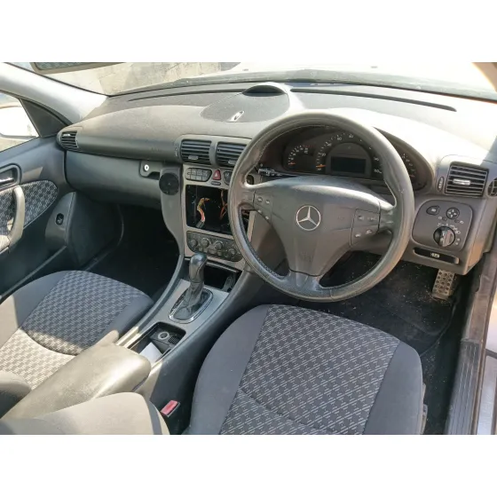 Mercedes-Benz CLASE C (W203) 2000