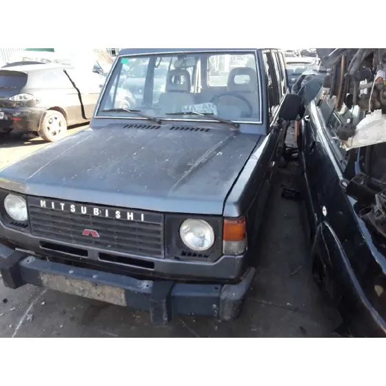 MITSUBISHI MONTERO (V20/V40) '1988 2.5 TD CAT GRIS