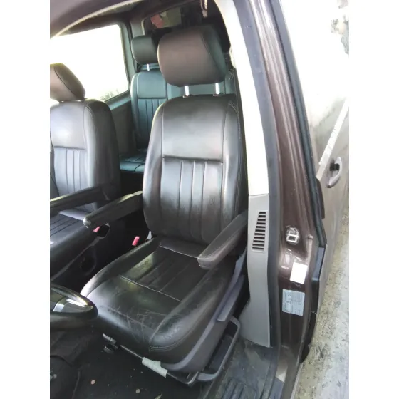 VOLKSWAGEN T5 TRANSPORTER (7E) '2012 2.0 TDI CAT (CFCA) MARRON