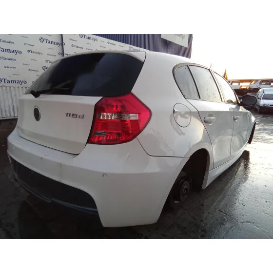 BMW SERIE 1 BERLINA (E81/E87) '2004 2.0 TURBODIESEL CAT BLANCO