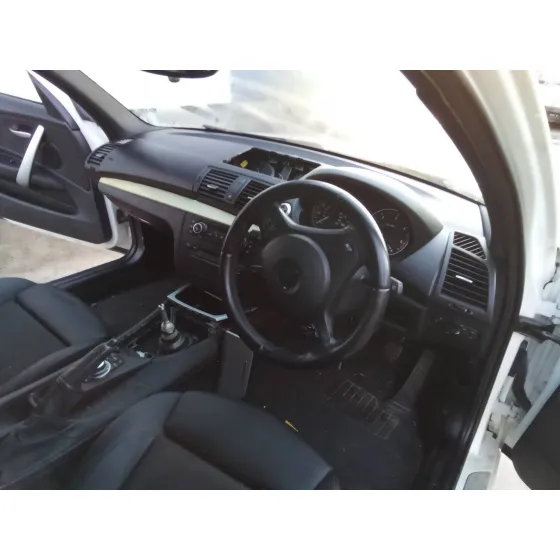 BMW SERIE 1 BERLINA (E81/E87) '2004 2.0 TURBODIESEL CAT BLANCO