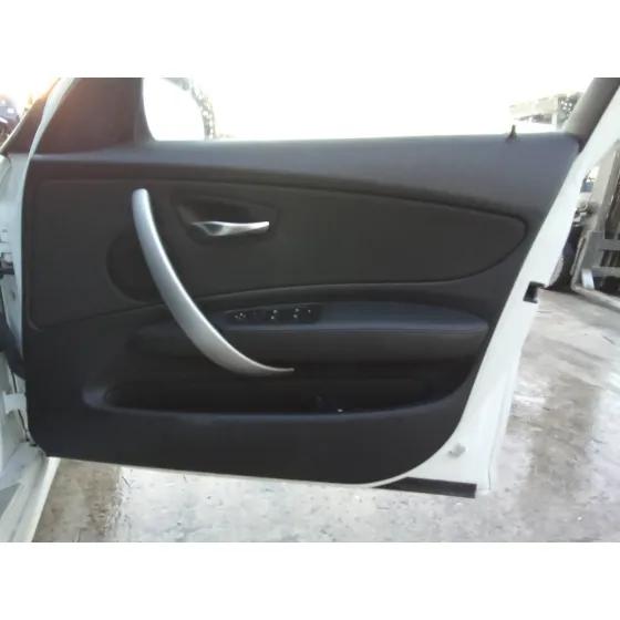BMW SERIE 1 BERLINA (E81/E87) '2004 2.0 TURBODIESEL CAT BLANCO