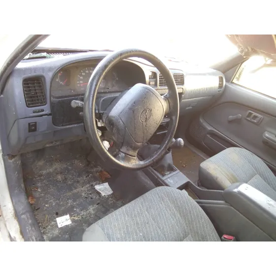 TOYOTA HILUX '1999 DOBLE CABINA 2.4 D TURBO BLANCO