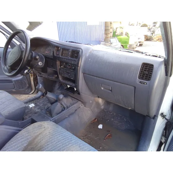 TOYOTA HILUX '1999 DOBLE CABINA 2.4 D TURBO BLANCO