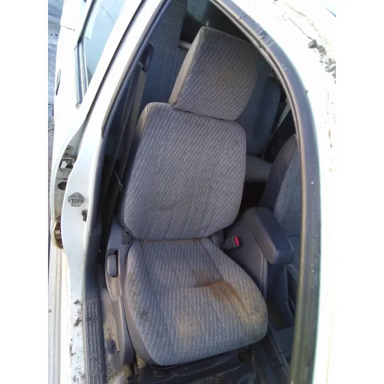 TOYOTA HILUX '1999 DOBLE CABINA 2.4 D TURBO BLANCO