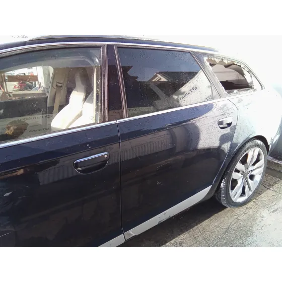 AUDI S6 AVANT (4F5) '2001 5.2 V10 40V FSI CAT (BXA) NEGRO
