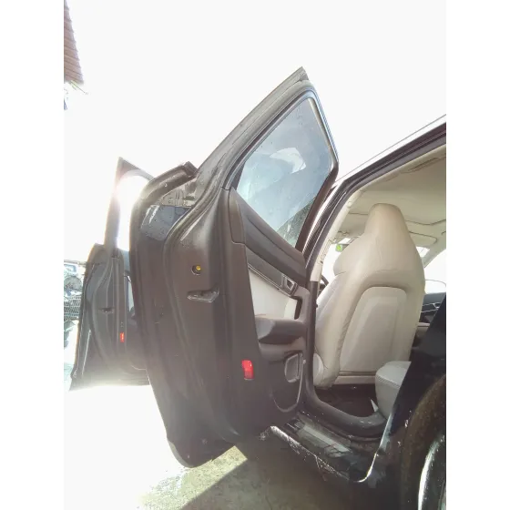 AUDI S6 AVANT (4F5) '2001 5.2 V10 40V FSI CAT (BXA) NEGRO