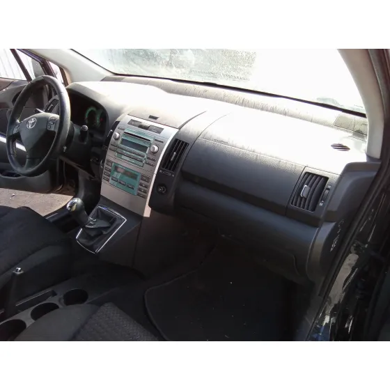 TOYOTA COROLLA VERSO (R1) '2008 2.2 TURBODIESEL CAT NEGRO
