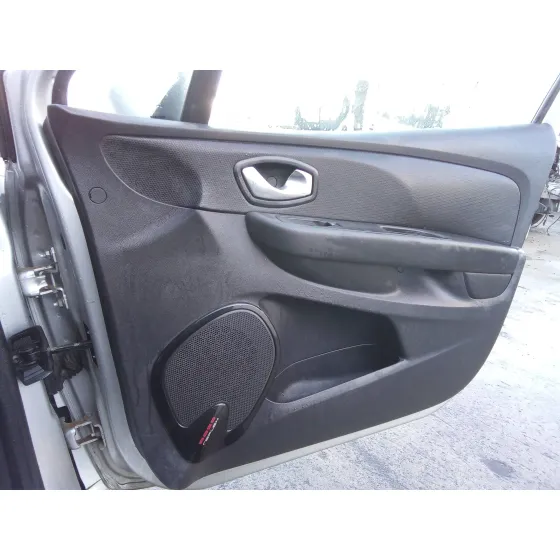 RENAULT CLIO IV '2017 1.5 DCI DIESEL FAP ENERGY PLATA