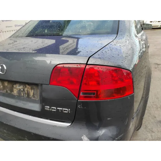 AUDI A4 BERLINA (8E) '2005 2.0 TDI GRIS OSCURO