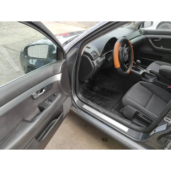 AUDI A4 BERLINA (8E) '2005 2.0 TDI GRIS OSCURO