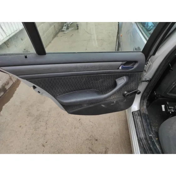 BMW SERIE 3 TOURING (E46) '2001 2.0 16V DIESEL CAT PLATA
