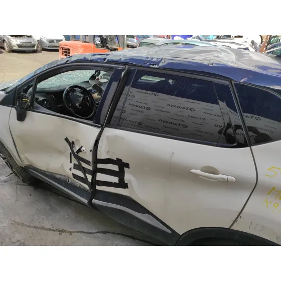 RENAULT CAPTUR '2014 1.5 DCI DIESEL FAP ENERGY CREMA
