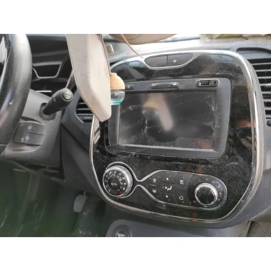 RENAULT CAPTUR '2014 1.5 DCI DIESEL FAP ENERGY CREMA