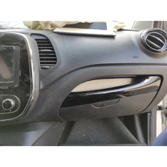 RENAULT CAPTUR '2014 1.5 DCI DIESEL FAP ENERGY CREMA