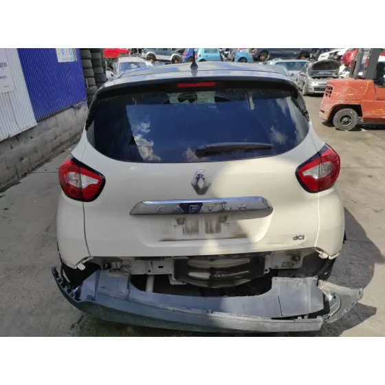 RENAULT CAPTUR '2014 1.5 DCI DIESEL FAP ENERGY CREMA