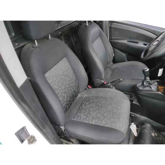 OPEL COMBO D '2014 1.3 16V CDTI TURQUESA