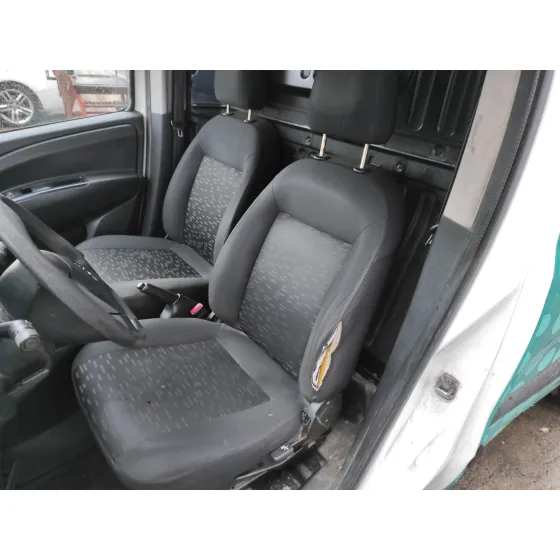 OPEL COMBO D '2014 1.3 16V CDTI TURQUESA