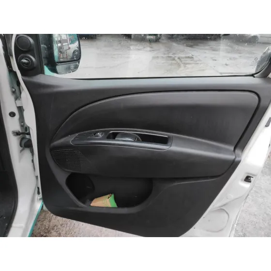 OPEL COMBO D '2014 1.3 16V CDTI TURQUESA