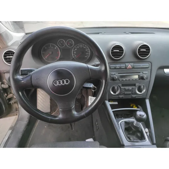 AUDI A3 (8P) '2005 1.9 TDI NEGRO