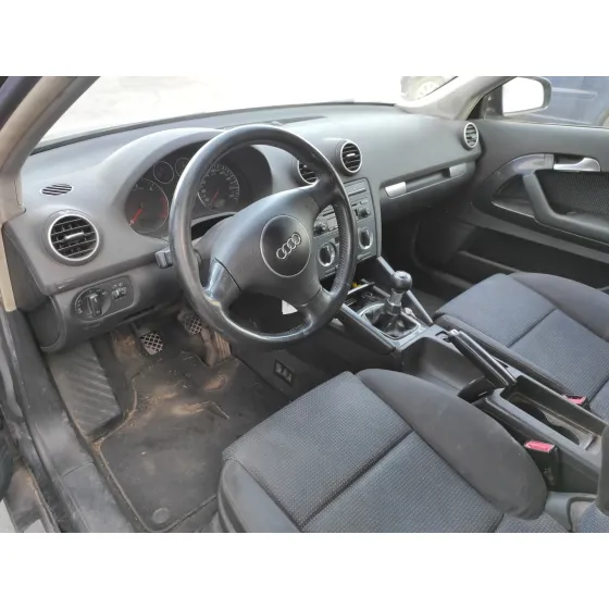 AUDI A3 (8P) '2005 1.9 TDI NEGRO