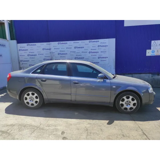 AUDI A4 BERLINA (8E) '2004 1.9 TDI GRIS