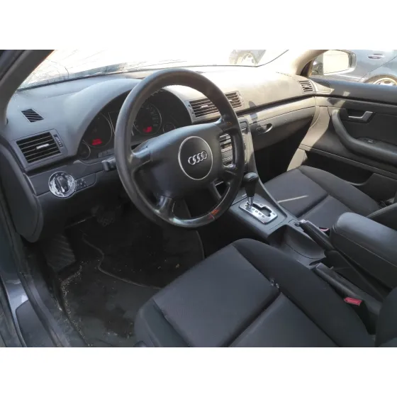AUDI A4 BERLINA (8E) '2004 1.9 TDI GRIS