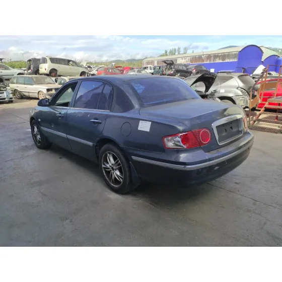 KIA OPIRUS '2004 3.5 V6 CAT NEGRO