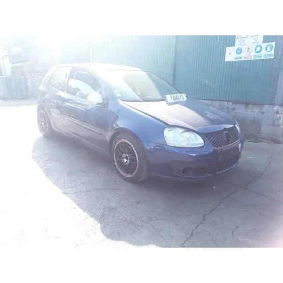 VOLKSWAGEN GOLF V BERLINA (1K1) '2003 TRENDLINE AZUL