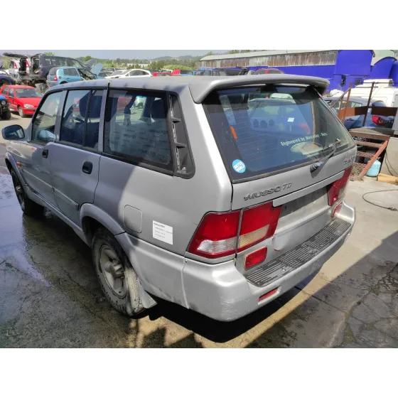SSANGYONG MUSSO '2000 2.9 TURBODIESEL CAT PLATA