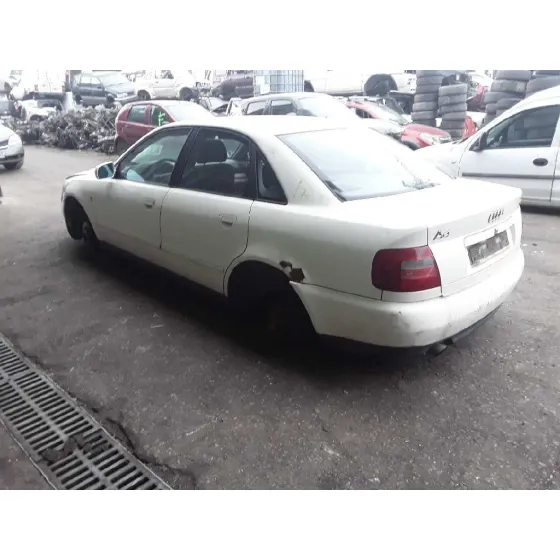 AUDI A4 BERLINA (B5) '1998 1.8 20V BLANCO