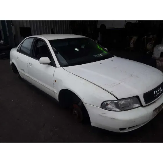 AUDI A4 BERLINA (B5) '1998 1.8 20V BLANCO
