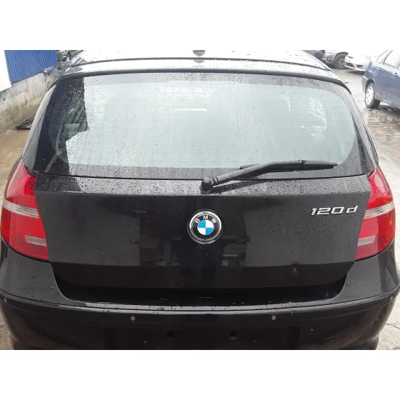 BMW SERIE 1 BERLINA (E81/E87) '2007 2.0 16V DIESEL NEGRO