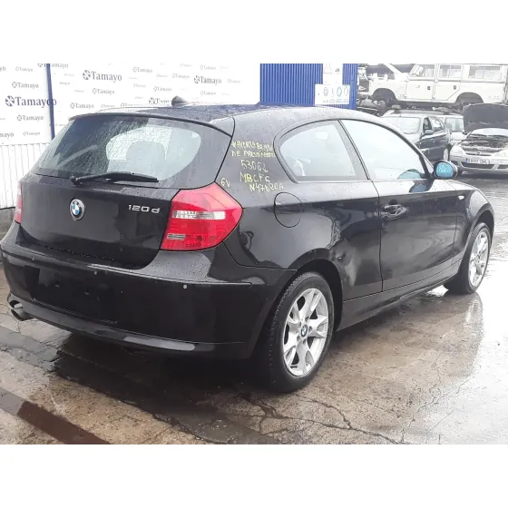 BMW SERIE 1 BERLINA (E81/E87) '2007 2.0 16V DIESEL NEGRO