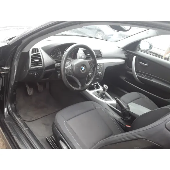 BMW SERIE 1 BERLINA (E81/E87) '2007 2.0 16V DIESEL NEGRO
