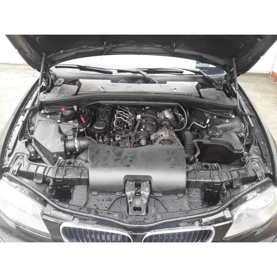 BMW SERIE 1 BERLINA (E81/E87) '2007 2.0 16V DIESEL NEGRO