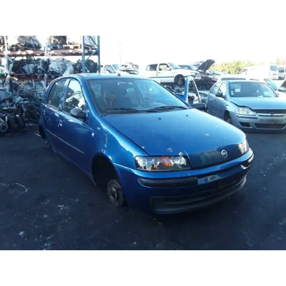 FIAT PUNTO BERLINA (188) '2001 1.2 16V ELX AZUL