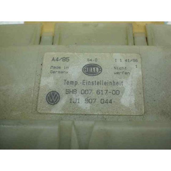 Mando Climatizador para Volkswagen Passat Berlina (3B2)