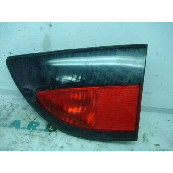 Piloto Trasero Derecho Para Renault Megane I Classic